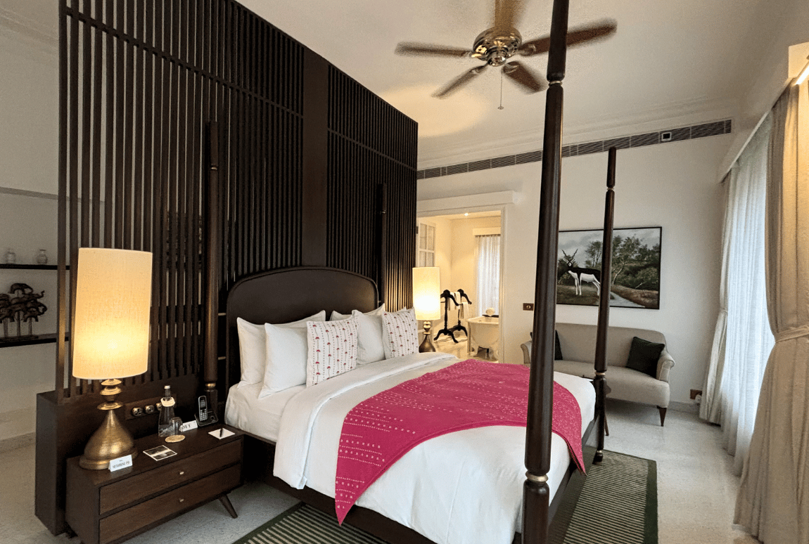 Bungalow Room